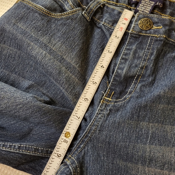 Blue Identity Women's Embroidered Bermuda Jean Shorts - Picture 9 of 10